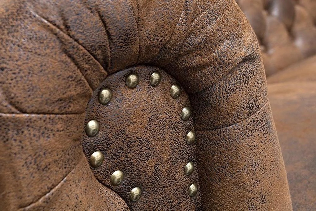 Luxusné kreslo Chesterfield