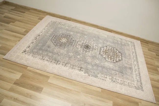 Koberec Dywilan Moon Torino Silver kosoštvorce / ornamenty, sivý / modrý