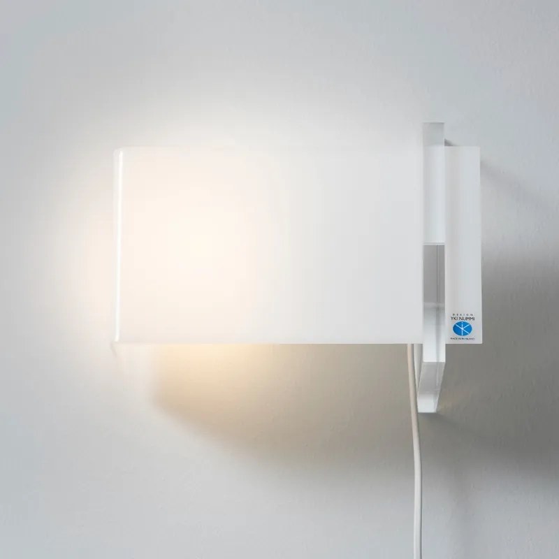Nástenná lampa Leena, ľavá varianta