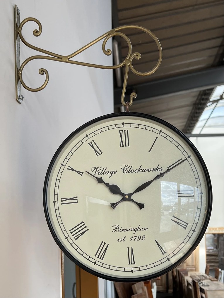 furniture-nabytek.cz - Obojstranné nástenné hodiny 25cm