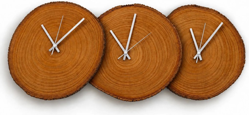 Drevené hodiny z prírodného plátu s kôrou | KORA: Amber - 3072 26-29 cm 4806-115490 KOR002-29-AMBER