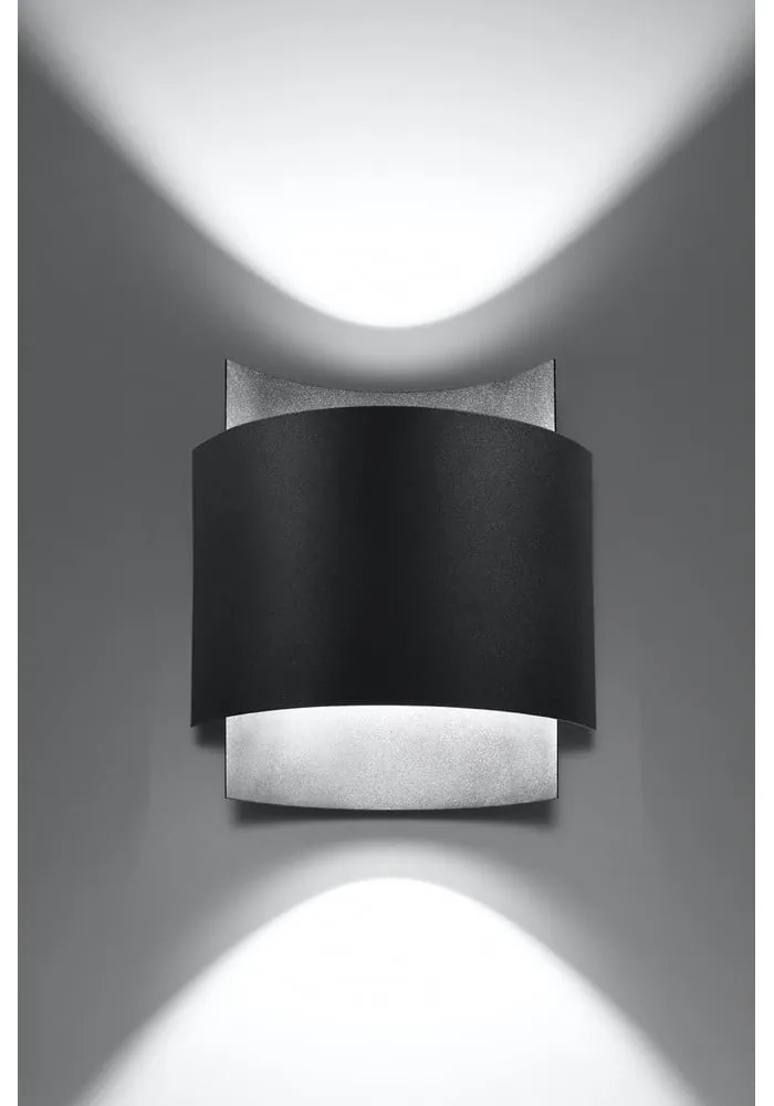 Čierne nástenné svietidlo Sollux Forgmi