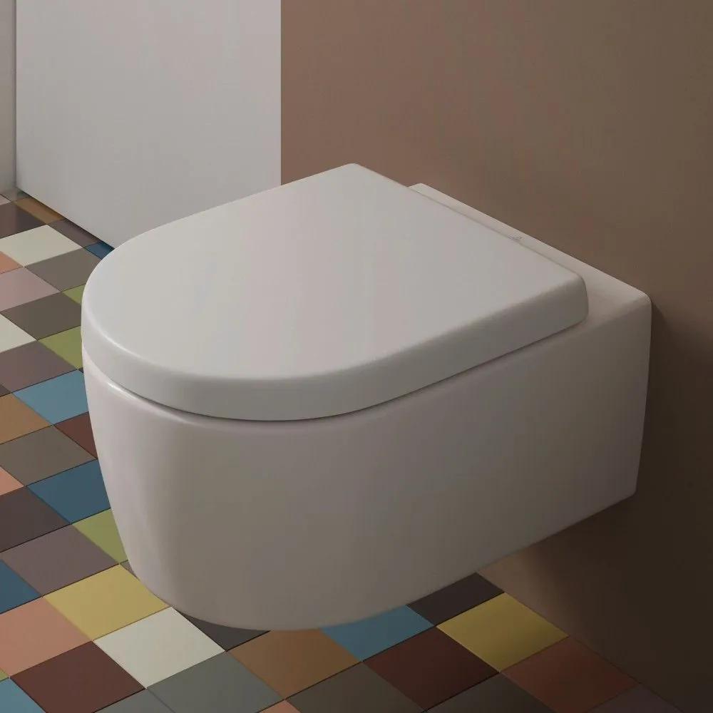 VILLEROY &amp; BOCH Avento Combi-Pack, závesné WC s DirectFlush + WC sedátko s poklopom, s QuickRelease a Softclosing, biela alpská, s povrchom CeramicPlus, 5656HRR1