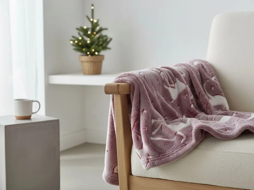 Svietiaca vianočná mikroplyšová deka STAR DEER, červená Rozmer: 150 x 200 cm