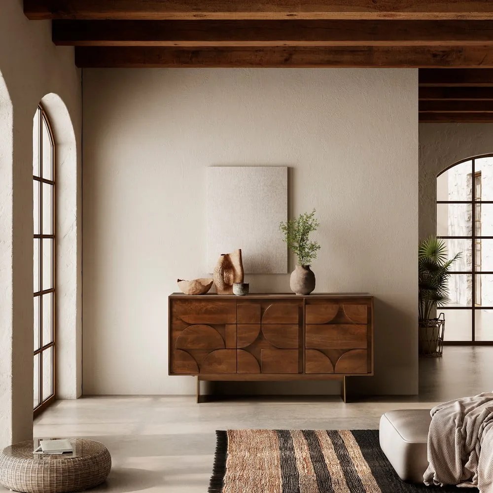Hnedá komoda z mangového dreva 145x76x40 cm Trisha – MOME