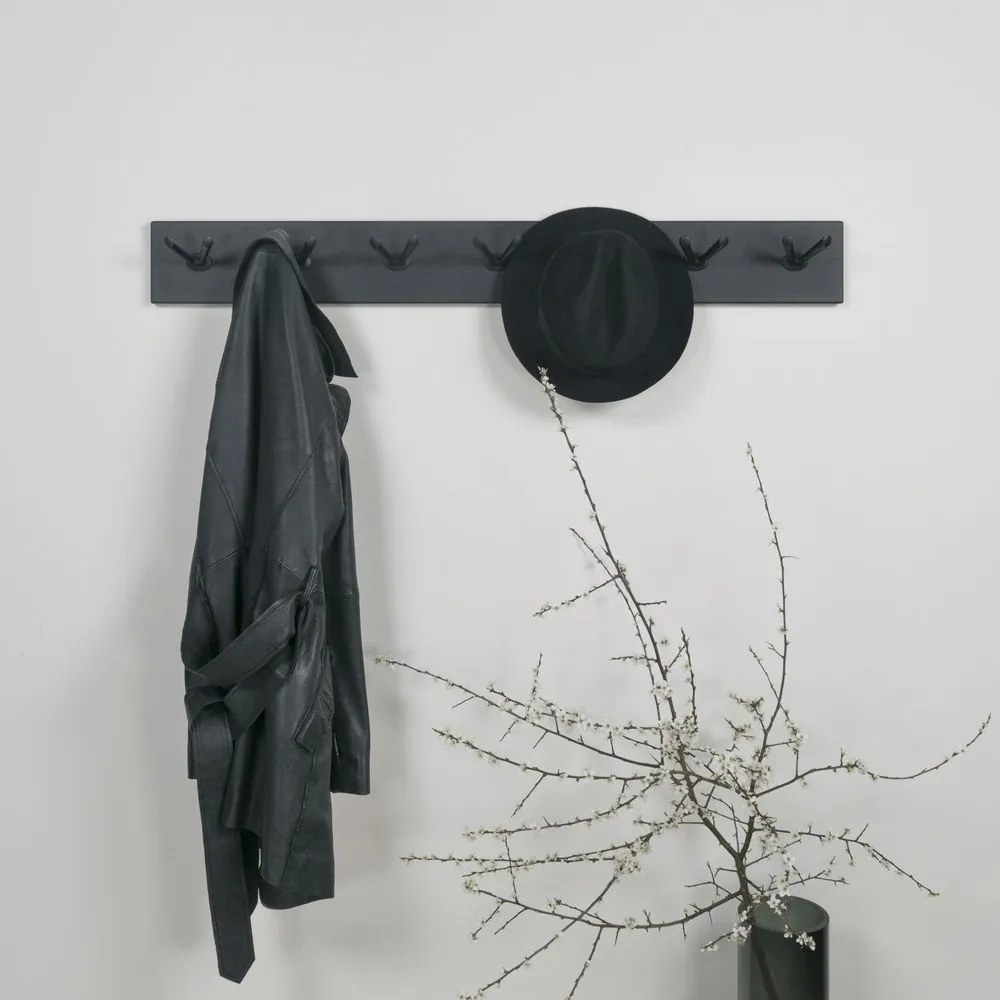 Čierny kovový nástenný vešiak Pull – Spinder Design