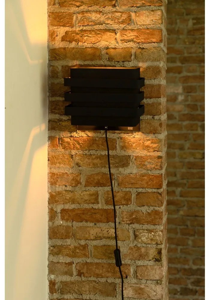 Čierne nástenné svietidlo Dumont – Dutchbone