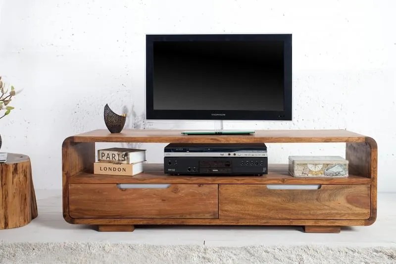 Nemecko - Masívny TV stolík CUBUS 130 cm Sheesham, prírodný