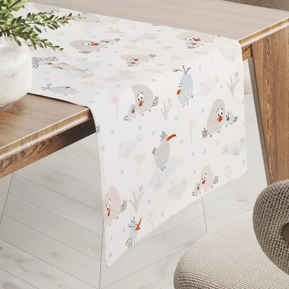 Biante Detský bavlnený behúň na stôl Sandra SA-614 Veselé vtáčiky na bielom 35x120 cm