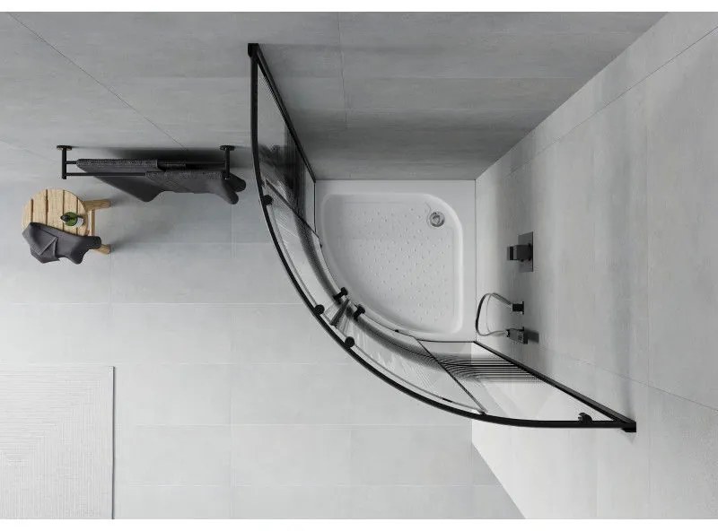 Mexen Rio, štvrťkruhový sprchovací kút s posuvnými dverami 90(dvere) x 90(dvere) x 190 cm, 6mm číre sklo s pásikmi, čierny profil + Rio sprchová vanička biela, 863-090-090-70-20-4710