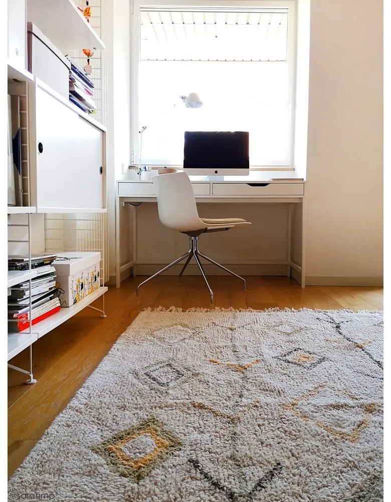 Béžový prateľný ručne tkaný bavlnený koberec 170x240 cm Kaarol Earth – Lorena Canals