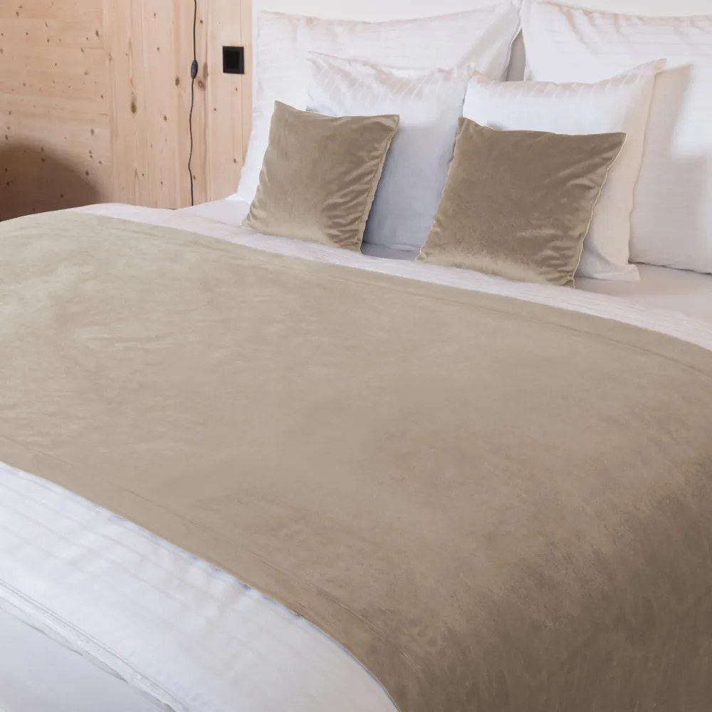 Biante Zamatový prehoz na posteľ Velvet Prémium SVP-042 Béžovohnedý 260x280 cm