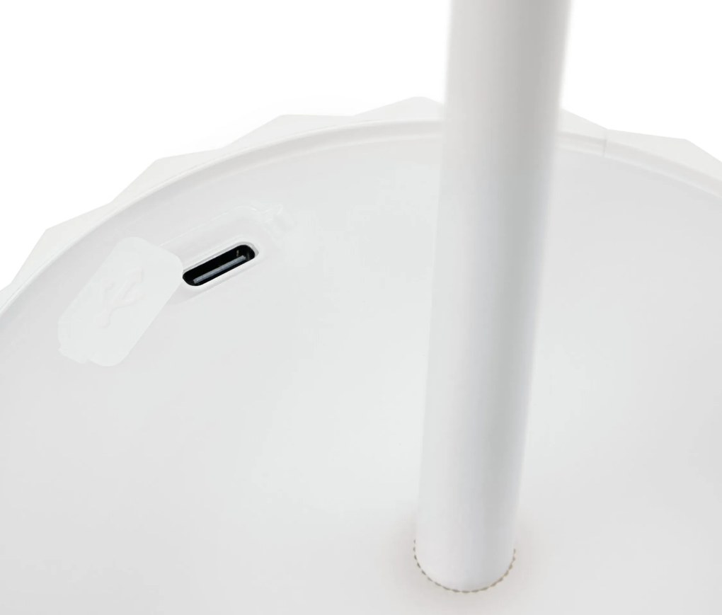 Malá stolná lampa LED