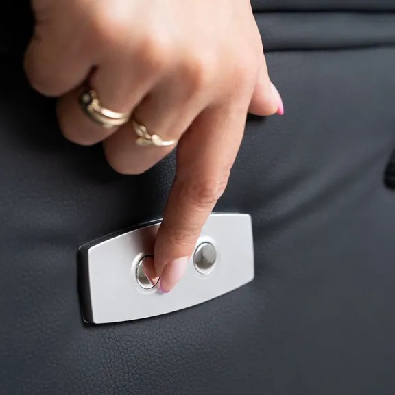 Masážne kreslo AMADEO čierne, ekokoža