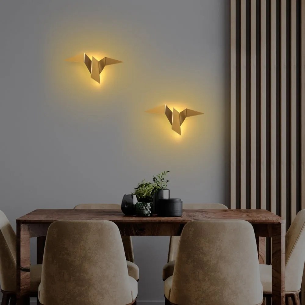 LED nástenné svietidlo v zlatej farbe Pacali – Opviq lights