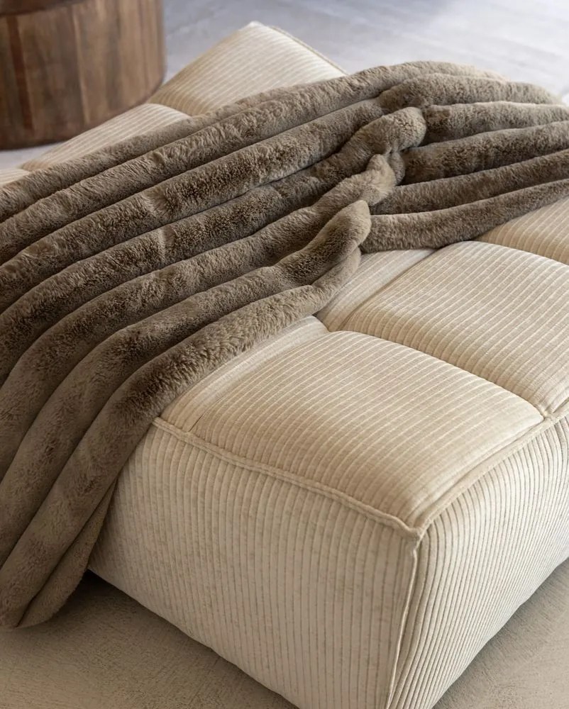 Taupe plyšový mäkučký rebrovaný pléd Soft Gio - 130*180 cm