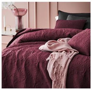 Sammer Luxusný prešívaný prehoz na posteľ v bordovej farbe 240x260 cm 5908224066787