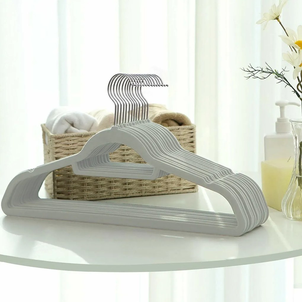 Velúrová súprava vešiakov Maxi 50 kusov sivá