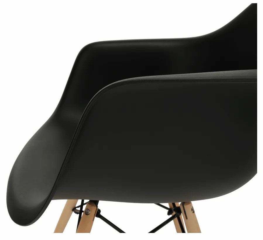 AKCIA Čierne jedálenské kreslo LIZBONA II. akosť