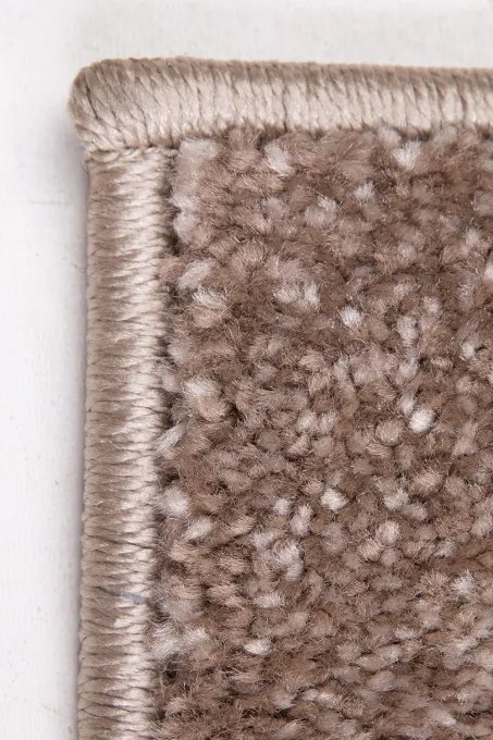 Koberec Agent 40417/880 hnedý