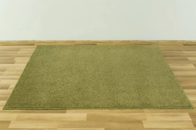 Metrážny koberec Monte-Bianco 46 olivovo zelený