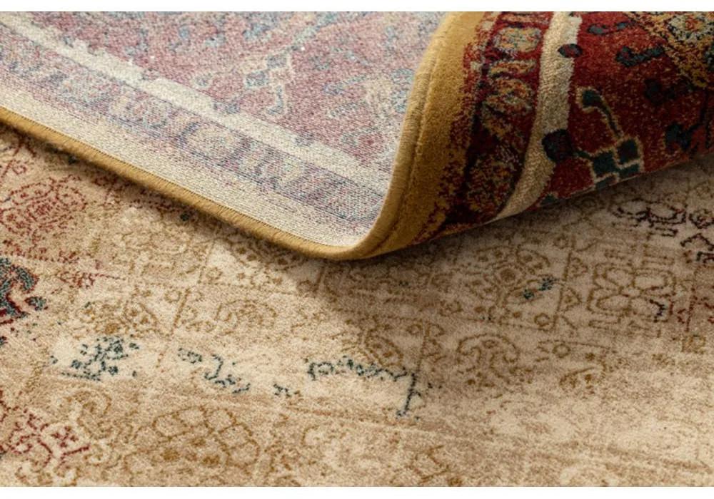 Vlnený kusový koberec Pamuka krémovo vínový 135x200cm