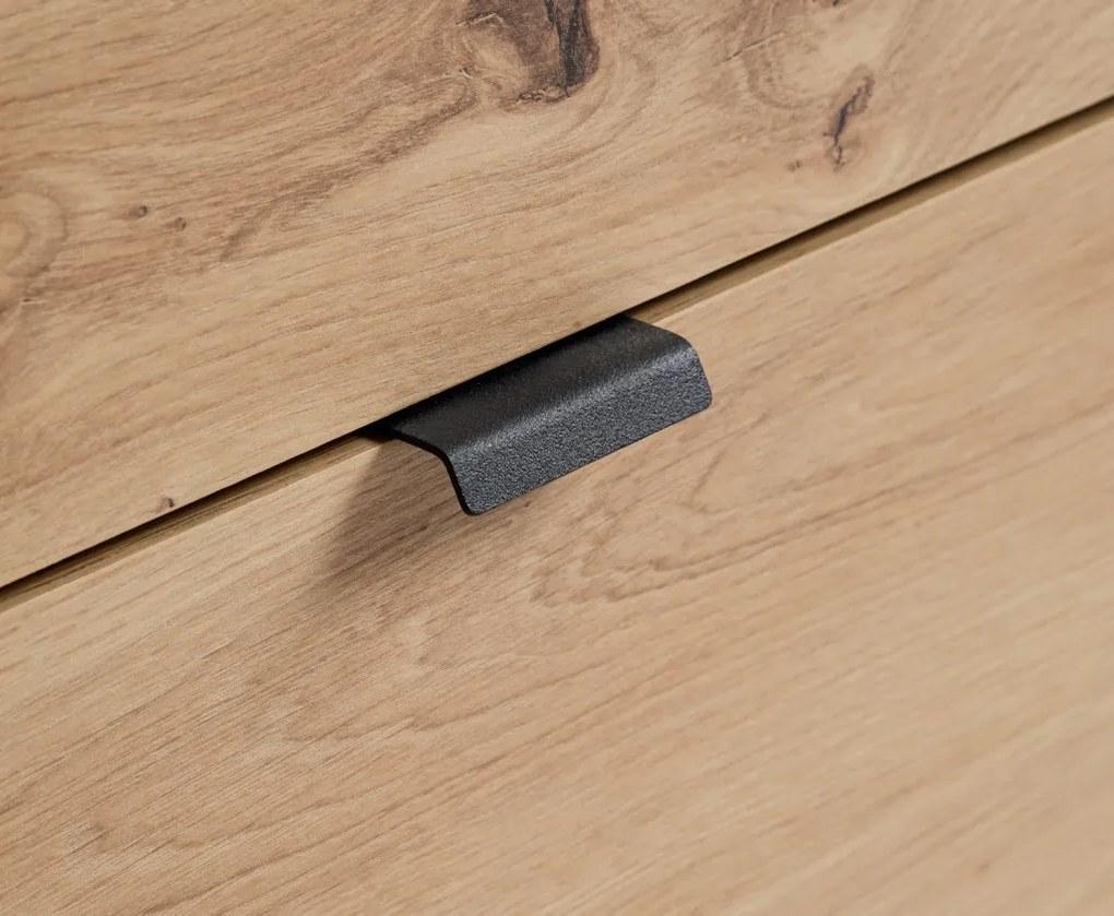 Vysoká vitrína Amber