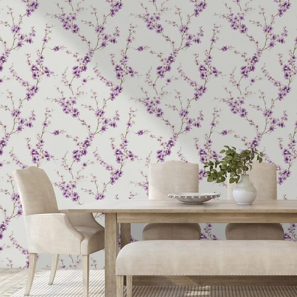 Tapeta fialové kvety na svetlom pozadí