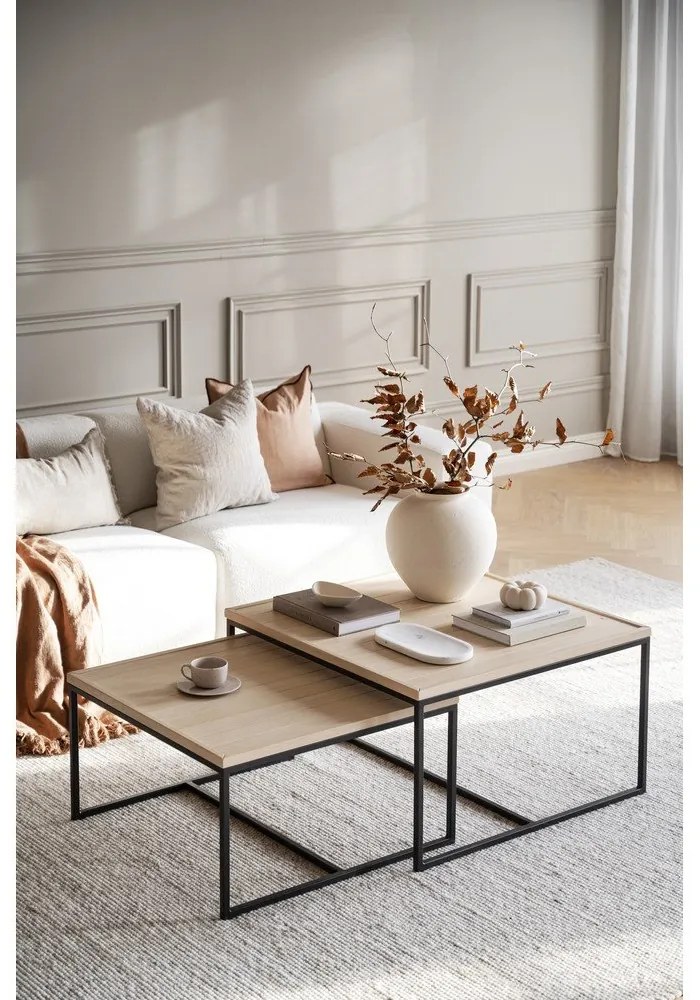 Konferenčný stolík s doskou z dubového dreva v prírodnej farbe ø 70 cm Deerfield – Rowico