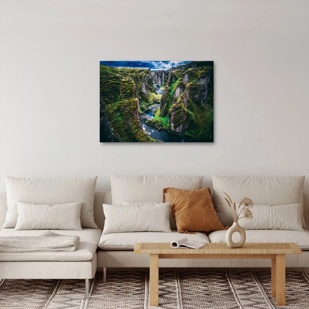 Obraz - Rieka v skalnatom údolí (70x50 cm)