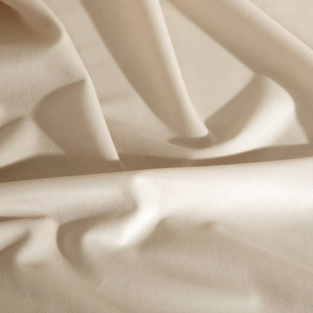 ZATEMŇOVACÍ ZÁVES NA KRÚŽKOCH RIA 140X250 CM KRÉMOVÁ