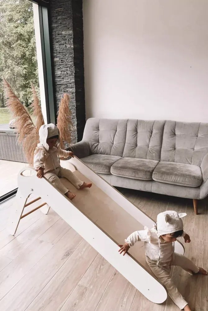 Drevená skladacia šmýkačka pre deti – bezpečná zábava do izby aj herne
