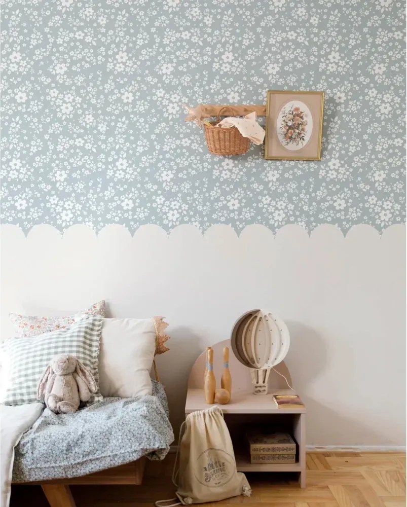 Tapeta modrá lúka s okrajom 280x50 cm