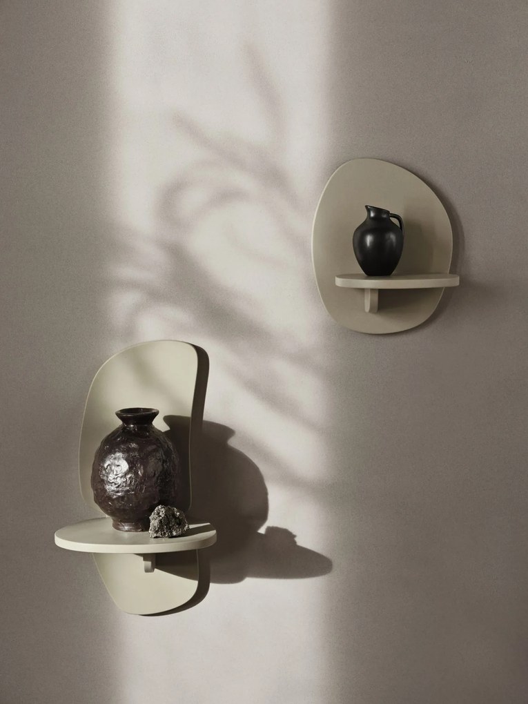Ferm Living Nástenná polica Pilu Cashmere Small