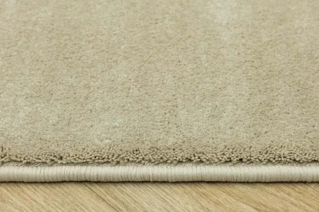 Metrážny koberec Lexus 173 béžový