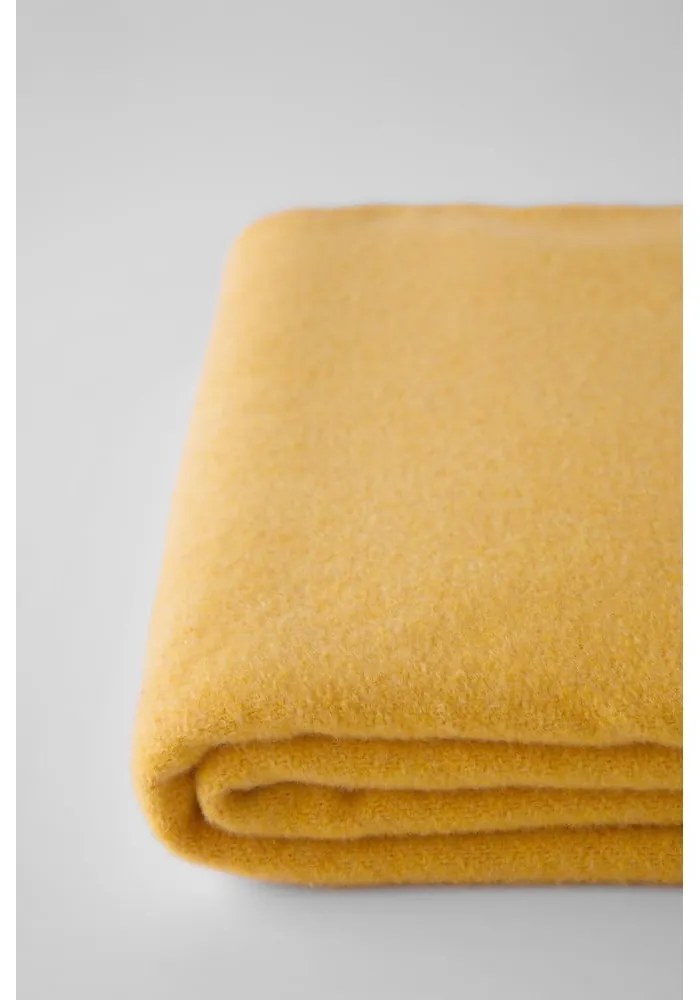 Žltá deka s podielom bavlny Euromant Basics, 140 x 180 cm