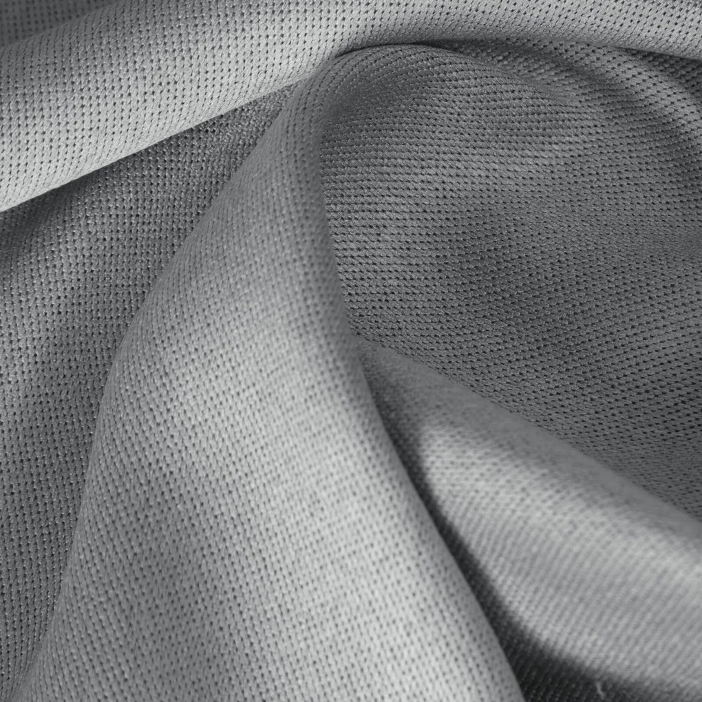 ZATEMŇOVACÍ ZÁVES NA KRÚŽKOCH CARLO 130X300 CM STRIEBORNÁ