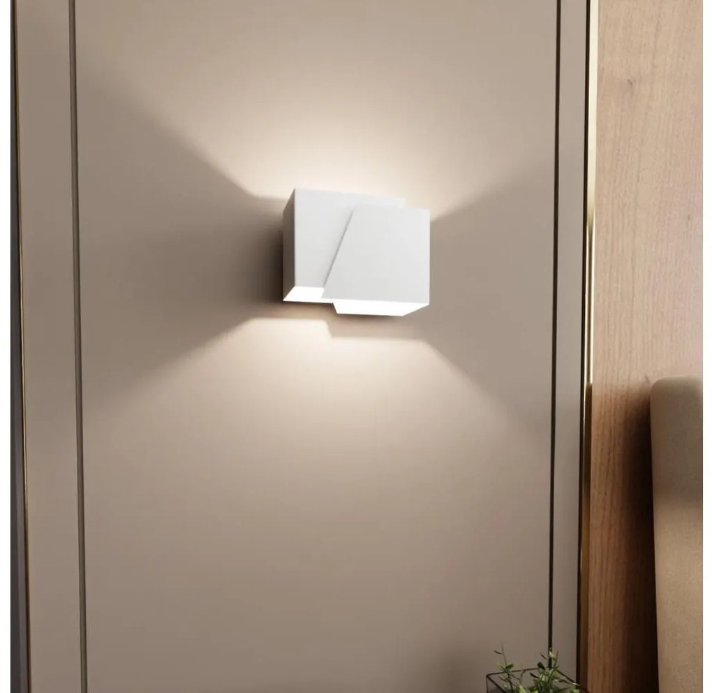 Nástenné svietidlo FROST 1xG9/8W/230V biela