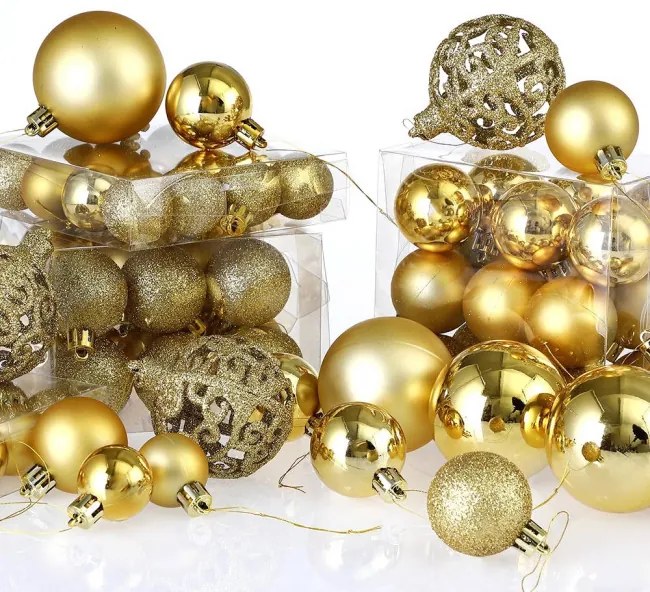 Sada vianočných závesných dekorácií REGALO zlatá (100 ks)
