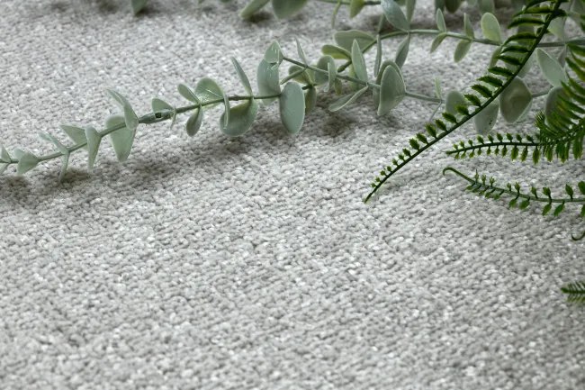 Koberec FUSION Shape 5706 biely / svetlosivý / zlatý