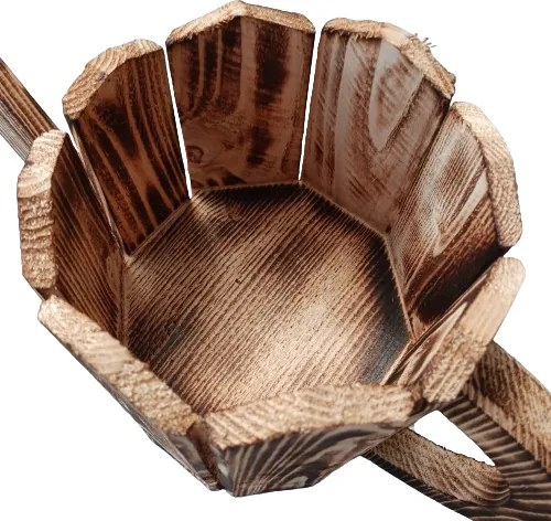 HRADIL Drevená dekorácia kanvička - kvetináč