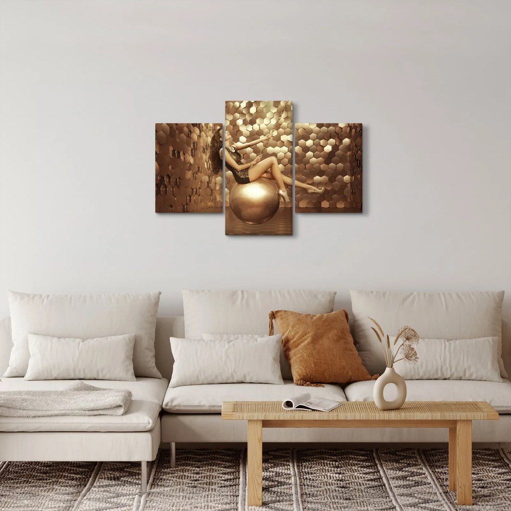 Obraz ženy v zlatej miestnosti (90x60 cm)