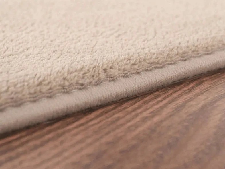 TZ Béžový jednofarebný obdĺžnikový koberec Polar Rozmer: 140x200 cm