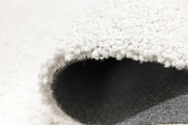 Metrážny koberec Shaggy Dreamland 60 krémový