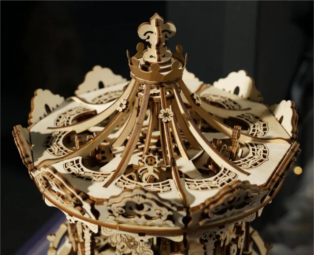 Robotime Rokr 3D Romantický kolotoč s hudbou AMK62 384ks