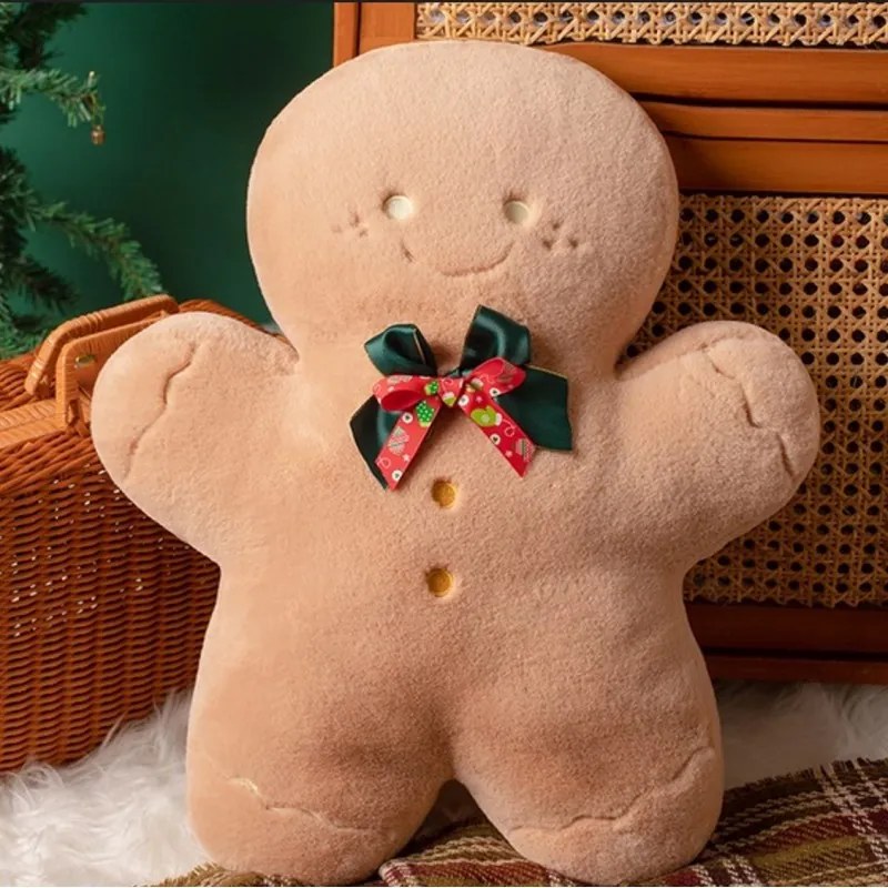 Zamatový dekoratívny vankúš v tvare perníčka GINGERBREAD, béžový