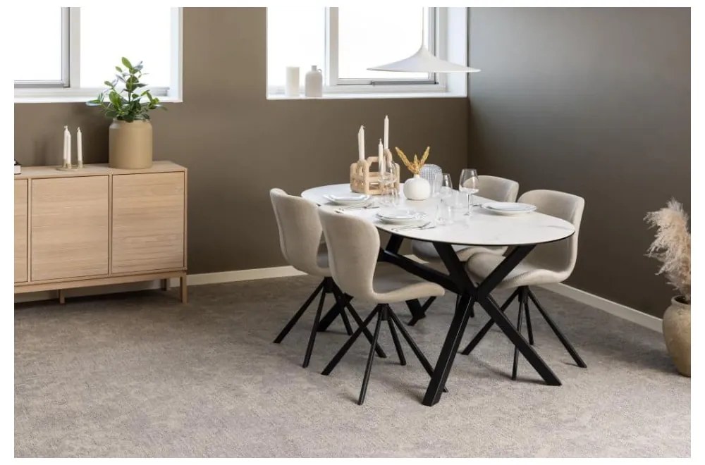 Nízka komoda v dekore duba v prírodnej farbe 135x80 cm Linley – Actona