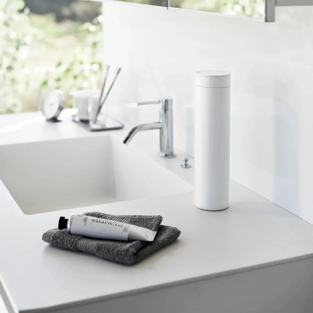 Kovový box na vreckovky Tower – YAMAZAKI