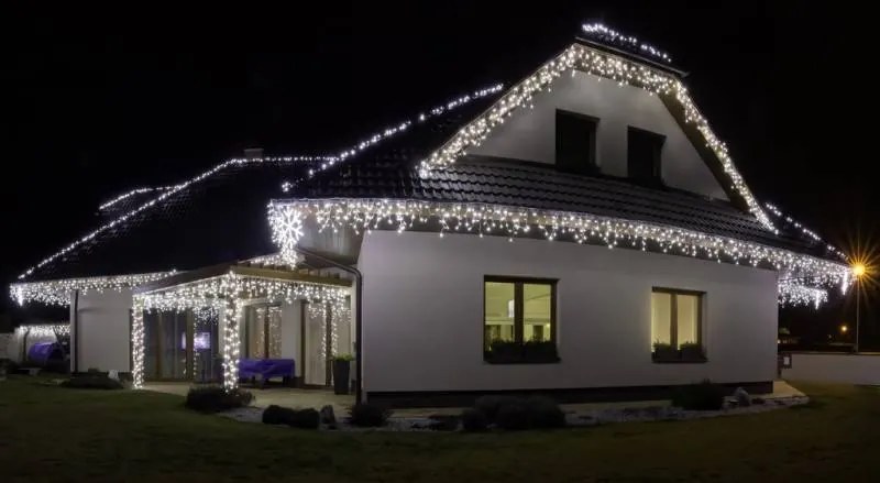 DECOLED LED světelný řetěz FLASH, 5 m, ledově bílá, 60 diod, IP67, bílý kabel