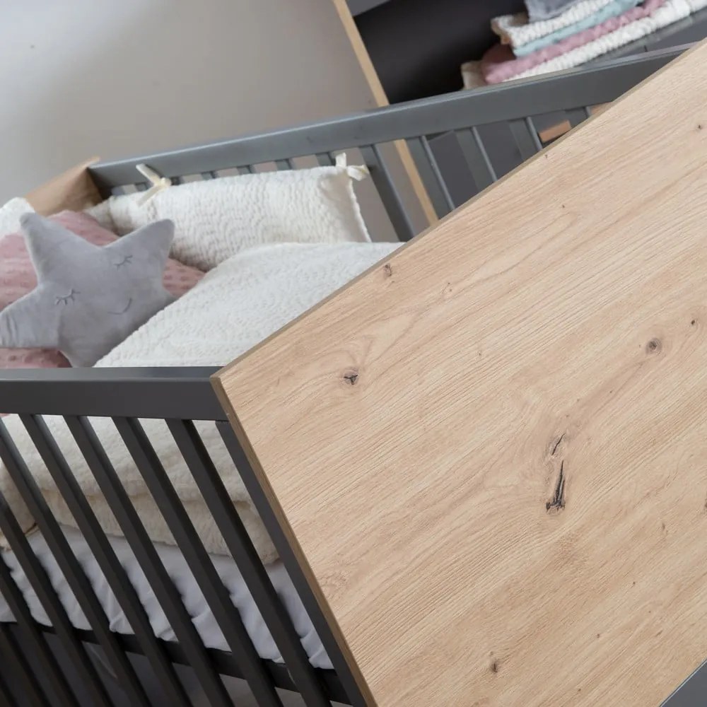 Postieľka v sivej a prírodnej farbe 60x120 cm Anna – Roba